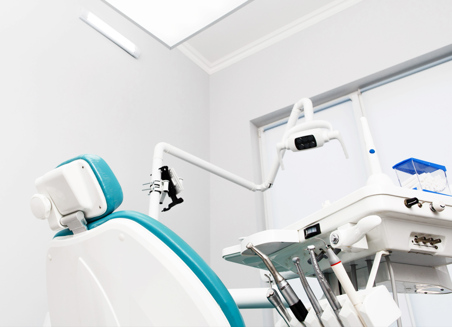 Reta final para adequação da assistência odontológica à RDC 1002/2025 – Anvisa: o que muda na prática
